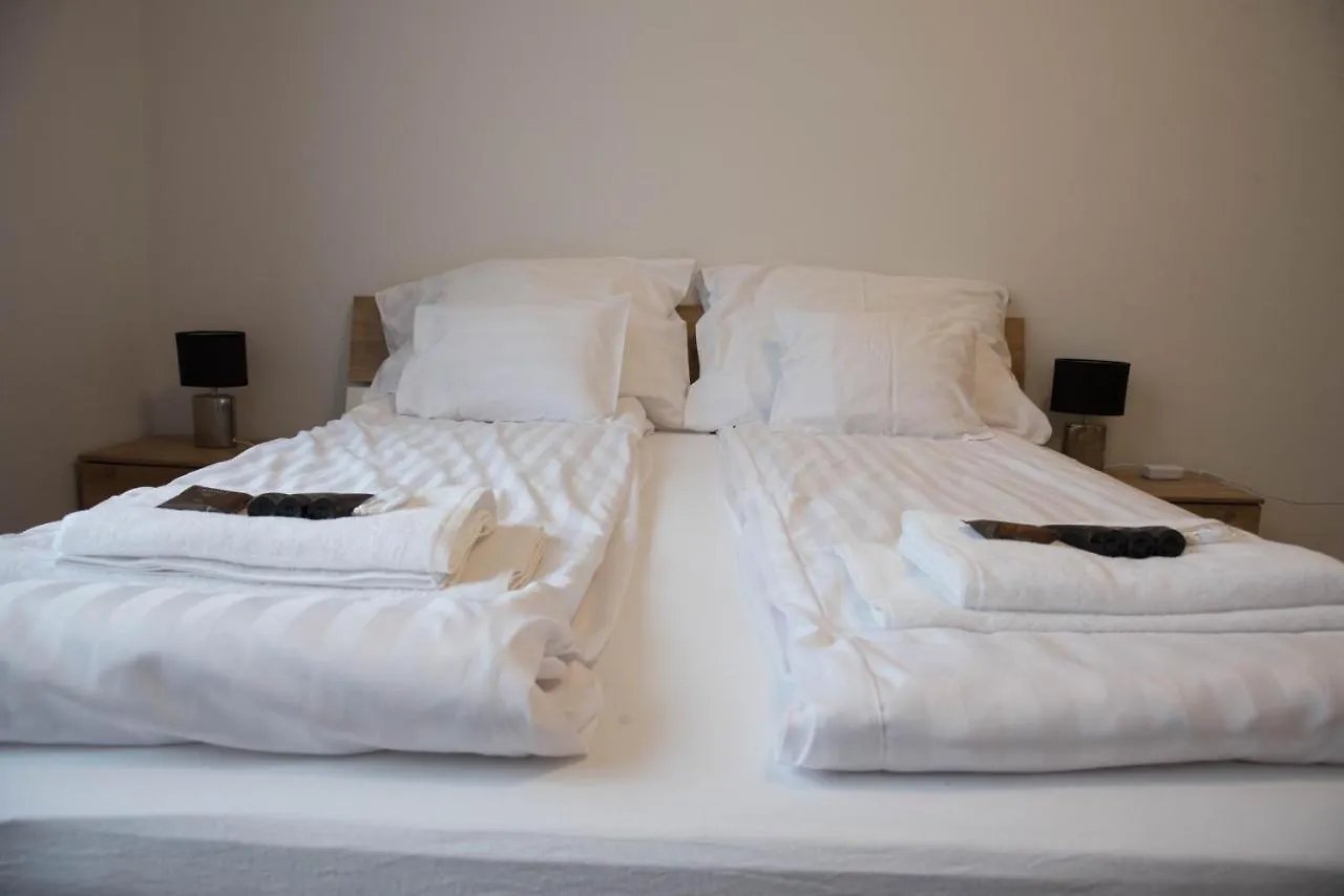 Molnar Apartment Cozy City Center Retreat For 2 Ac & Perfect Location! 부다페스트
