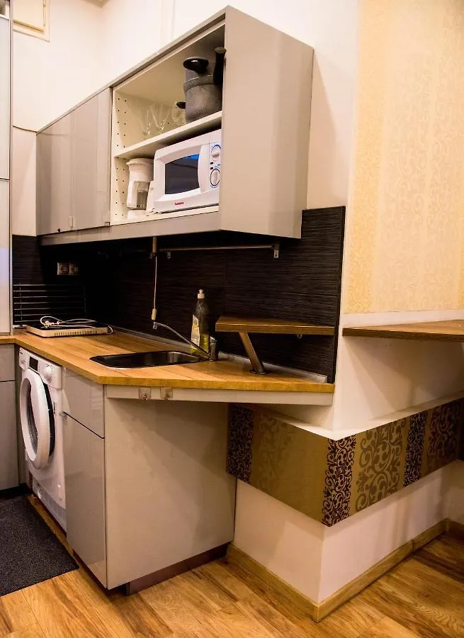 Molnar Apartment Cozy City Center Retreat For 2 Ac & Perfect Location! 부다페스트 헝가리